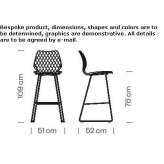 A stool with a polypropylene base in the form of a sleigh Ossana