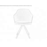 A trestle chair with armrests Luingne