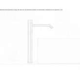Standing tap for a countertop washbasin with a presence sensor Landrake
