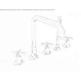 5-hole bathtub set with individual rosettes Montrem
